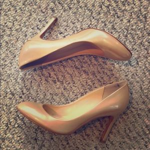 Ivanka Trump Heels size 8 Beige Cream